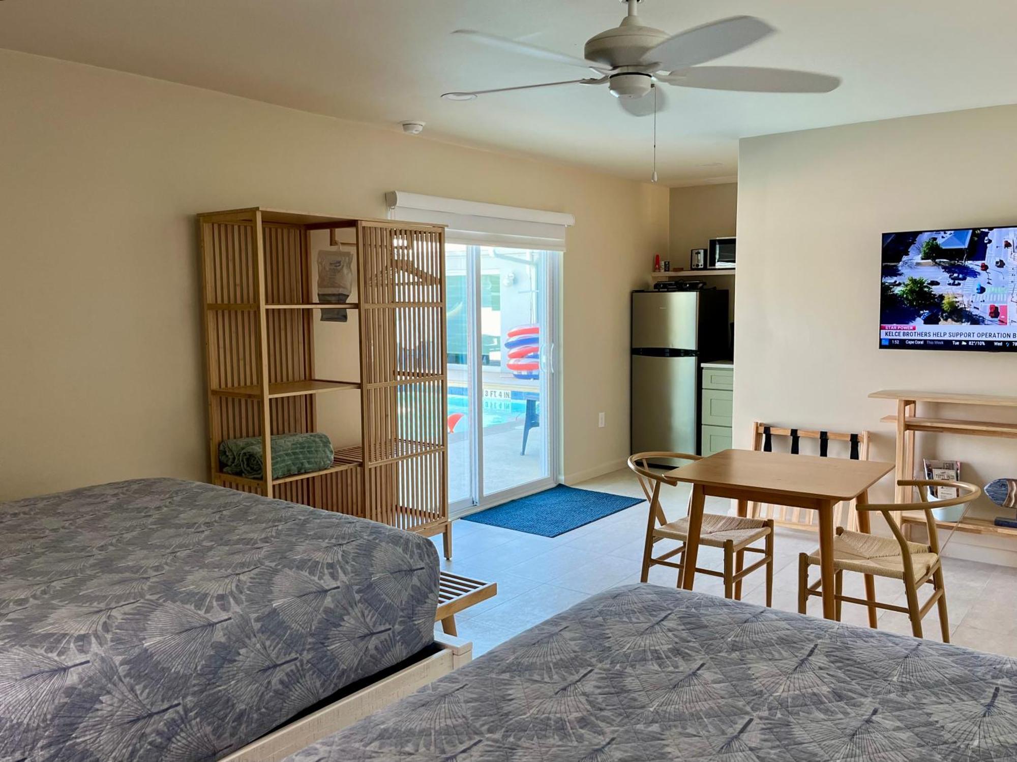 סאניבל Sunshine Island Inn - Adults Only מראה חיצוני תמונה
